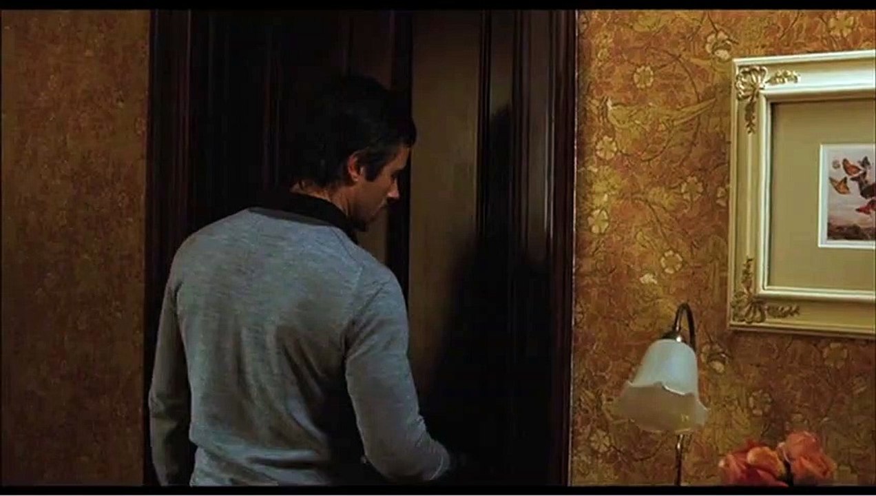 No tengas miedo a la oscuridad Clip (5)