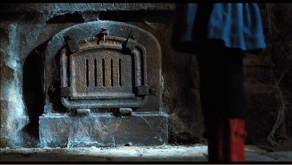 No tengas miedo a la oscuridad Clip (6)