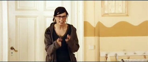 Un conejo sin orejas Clip (4)