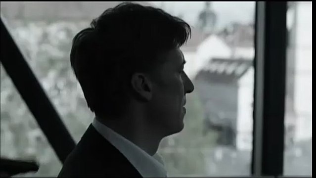 Flores negras Tráiler