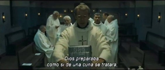 De dioses y hombres Clip (2)