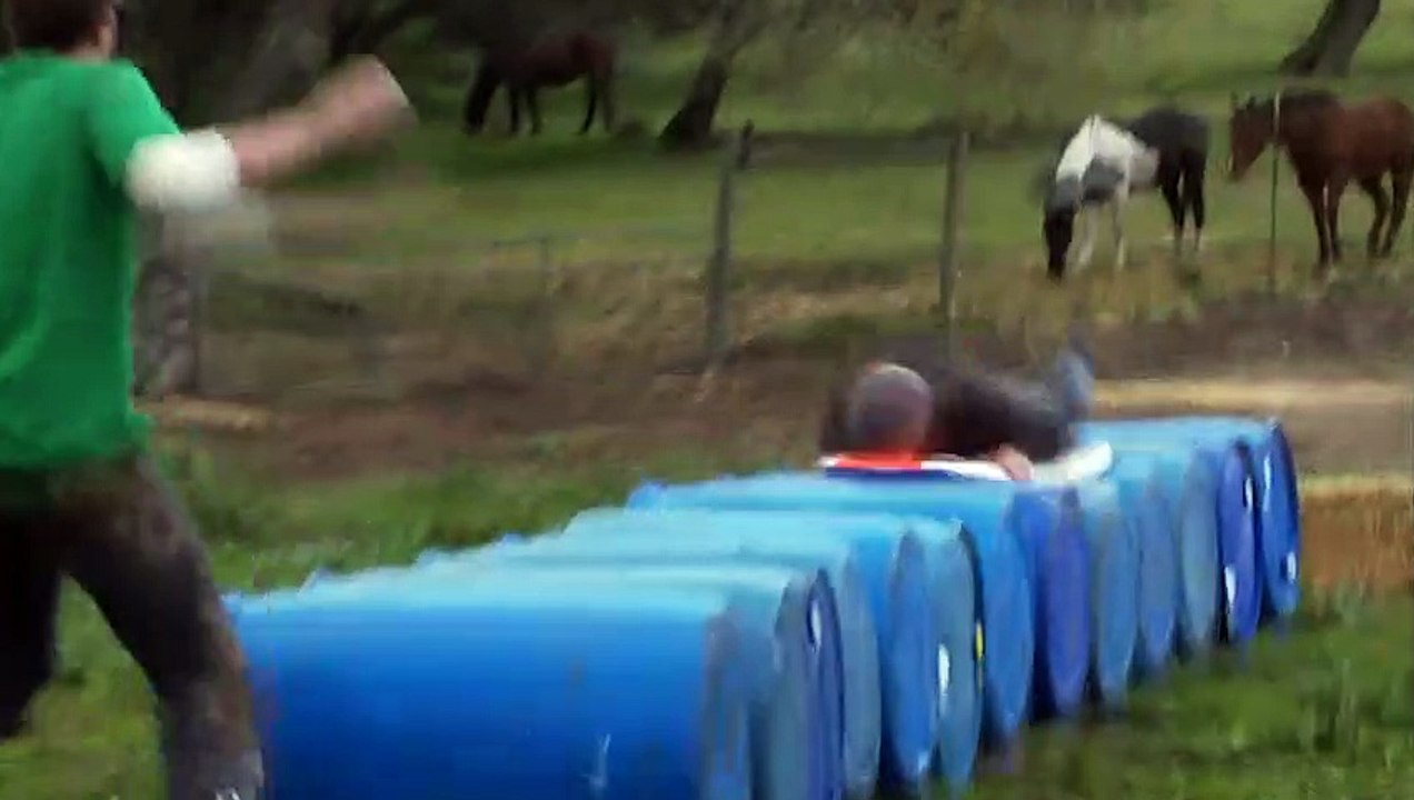 Jackass 3.5 Clip (2)