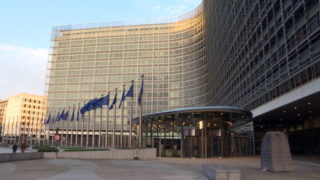 Los 27 encargan a Bruselas que evalúe la solicitud de Ucrania, Georgia y Moldavia