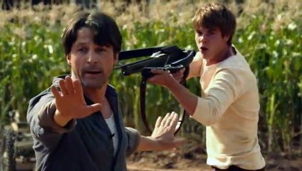 Revolution (2012) Tráiler VO