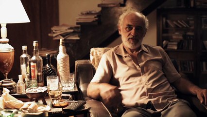 Menos que Nada Trailer (4) Dublado