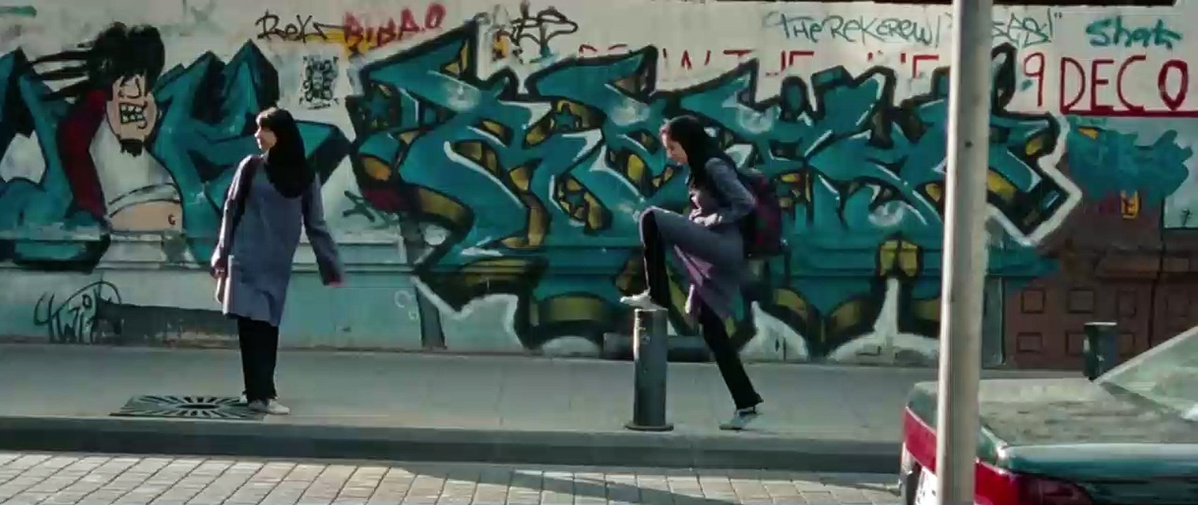 Trailer 1 - English