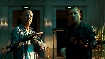 Duro de Matar - Um Bom Dia para Morrer clip (4) Legendado