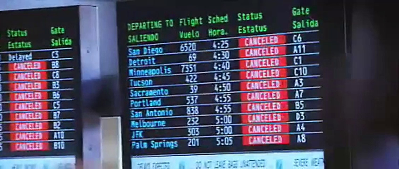 ¡Peligro! Menores sueltos Tráiler VO