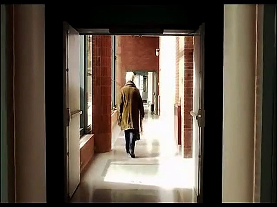 Lejos de ella Tráiler