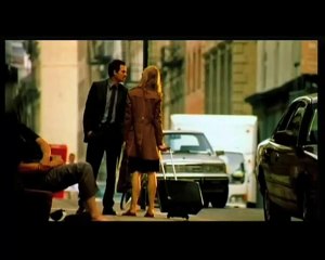 En carne viva Tráiler VO