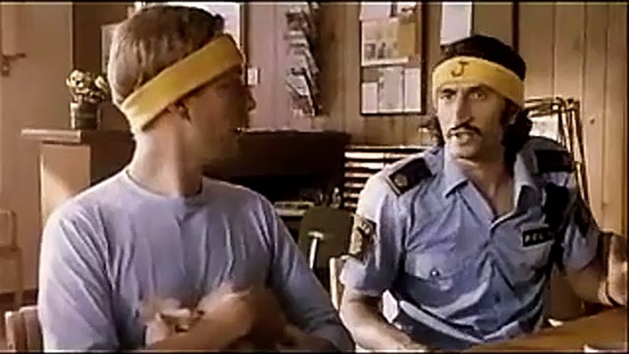 Kops Tráiler VO