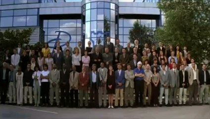 Salir del armario Tráiler