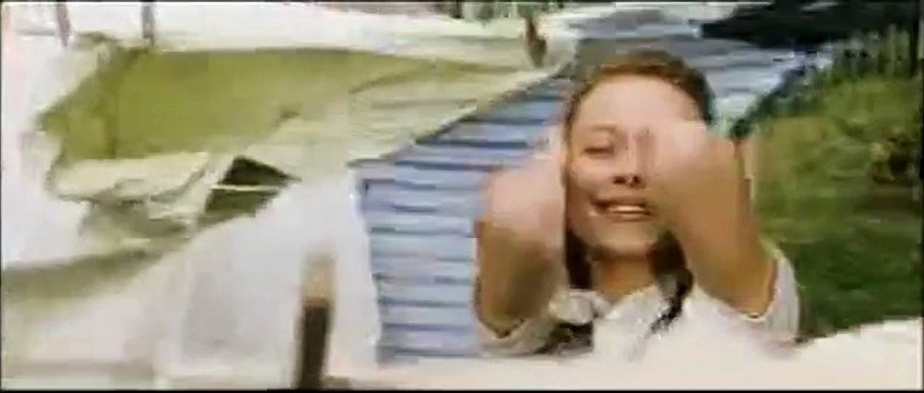 Un mundo azul oscuro Tráiler VO