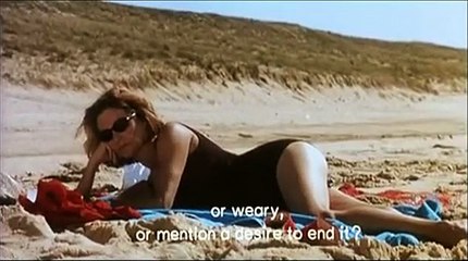 Bajo la arena Tráiler VO