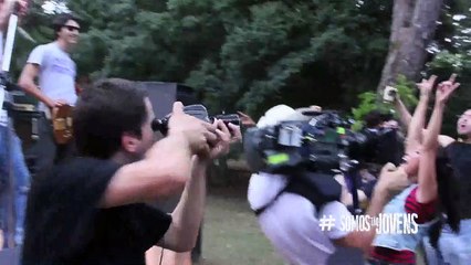 Somos Tão Jovens Teaser (8) Dublado