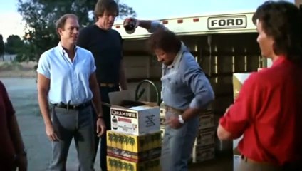 De profesión: Duro Tráiler VO