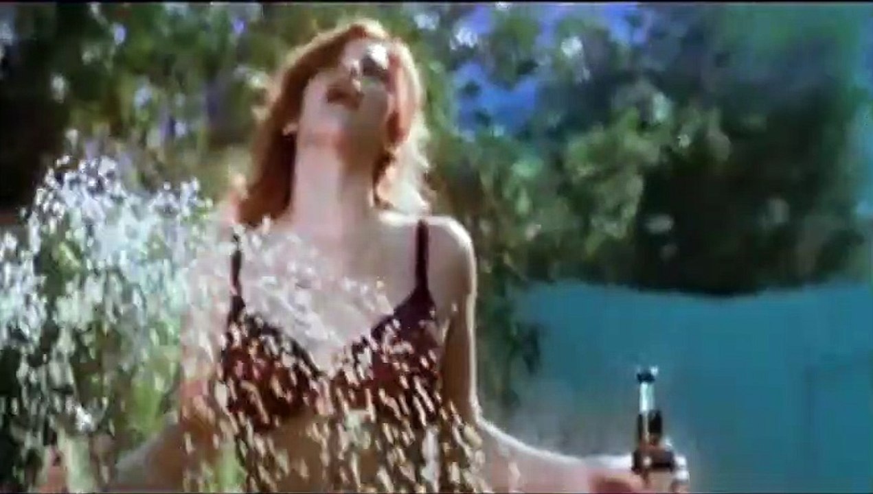 Divina pero peligrosa Tráiler