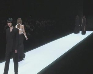 Vera Wang shows off Modigliani-inspired collection