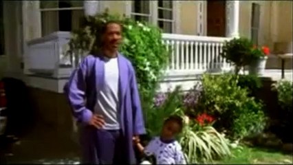 Papá canguro Tráiler