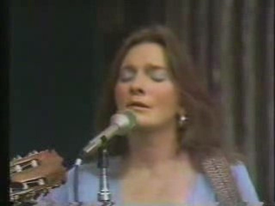 Judy Collins & Leonard Cohen - "Suzanne"