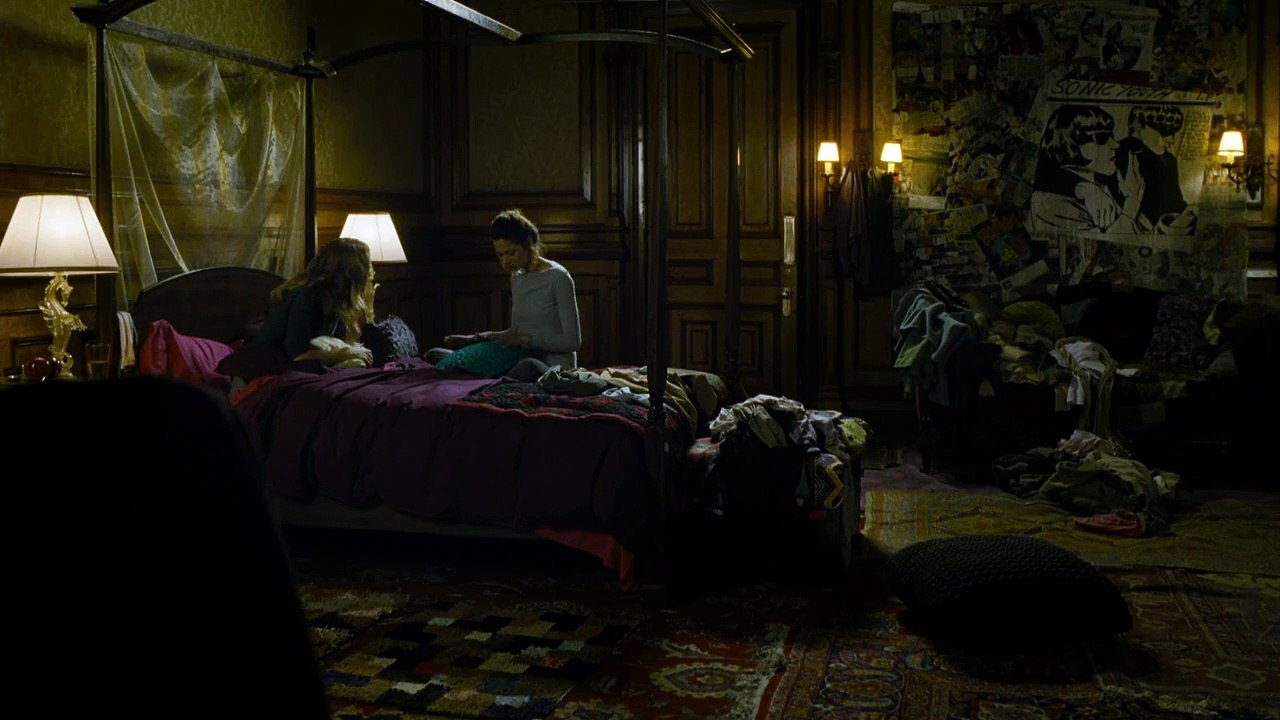 Memorias de un zombie adolescente Clip