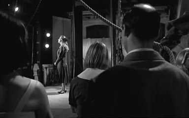 El hombre del cráneo rasurado Clip VO