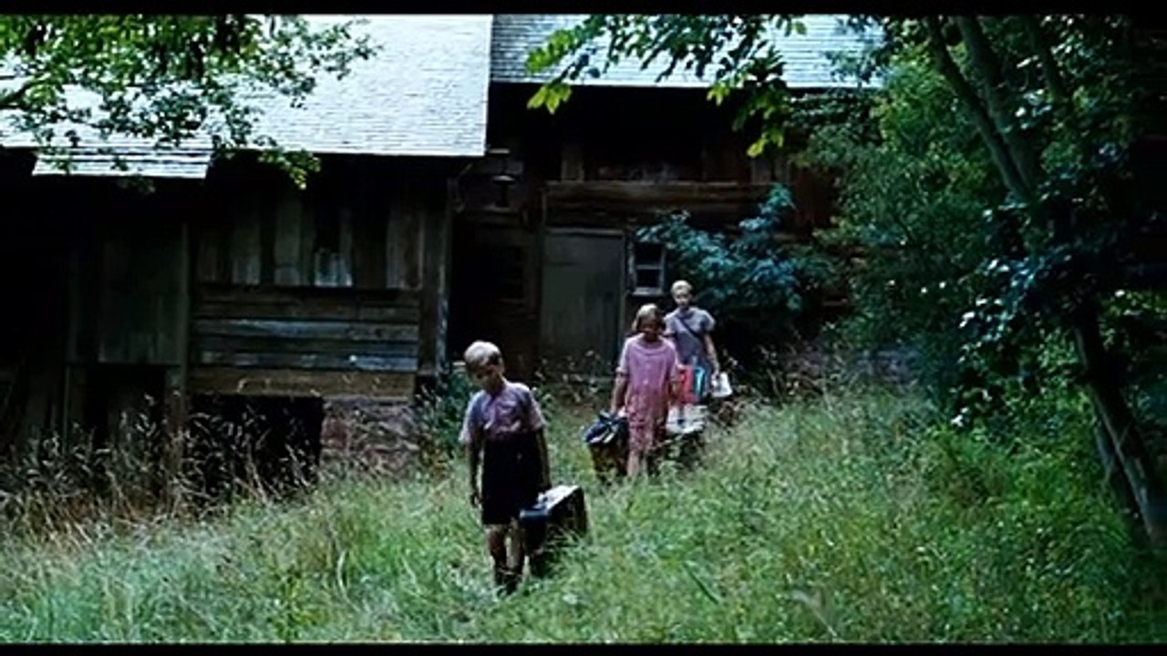 Lore Trailer Legendado