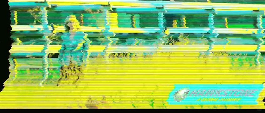 The East Tráiler VO