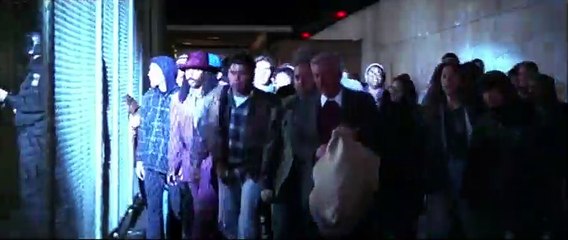 2013: Rescate en Los Angeles Tráiler VO