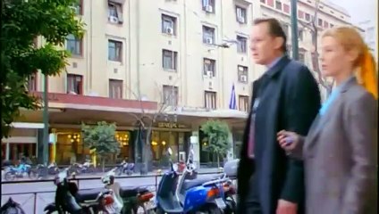 Signs & Wonders Tráiler VO