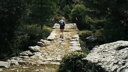 Una casa en Córcega Tráiler