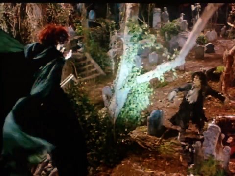 El retorno de las brujas Tráiler VO