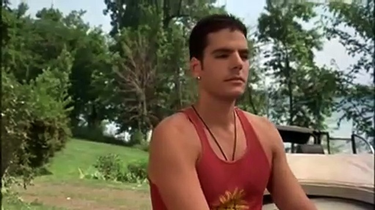 Con plumas y a lo loco Tráiler VO