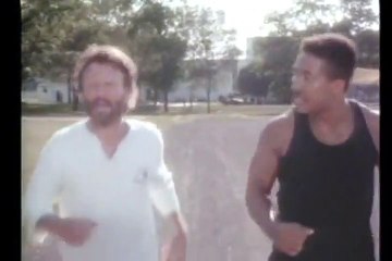 Welcome Home Tráiler VO