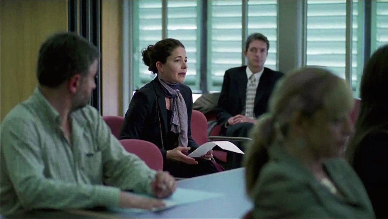 Todos queremos lo mejor para ella Tráiler