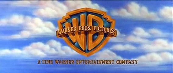 El cielo y la tierra Tráiler VO