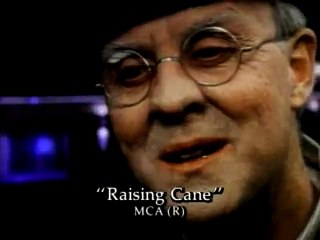 En nombre de Caín Tráiler VO