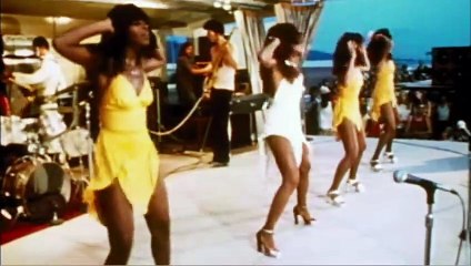 A 20 pasos de la fama Tráiler
