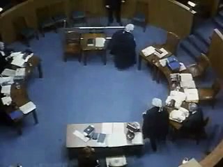 El silencio de la sospecha Tráiler VO