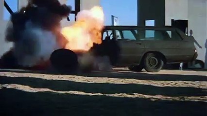 El trueno azul Tráiler VO