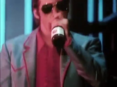 Vivir sin aliento Tráiler VO