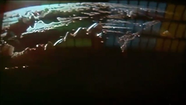 2010: Odisea dos Tráiler VO