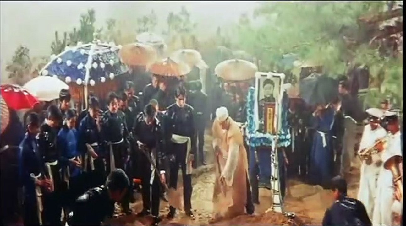 Furia oriental Tráiler VO