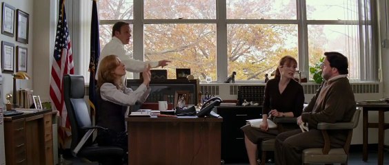 Miss Sinclair Tráiler VO