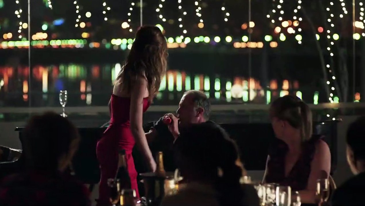 Estranhos na Noite Trailer Original