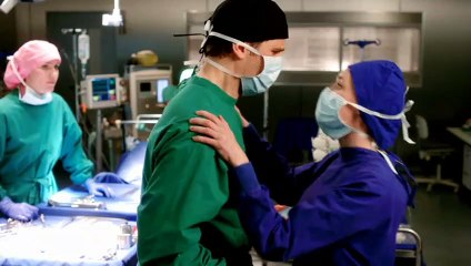 Bienvenida al pueblo, doctora Tráiler