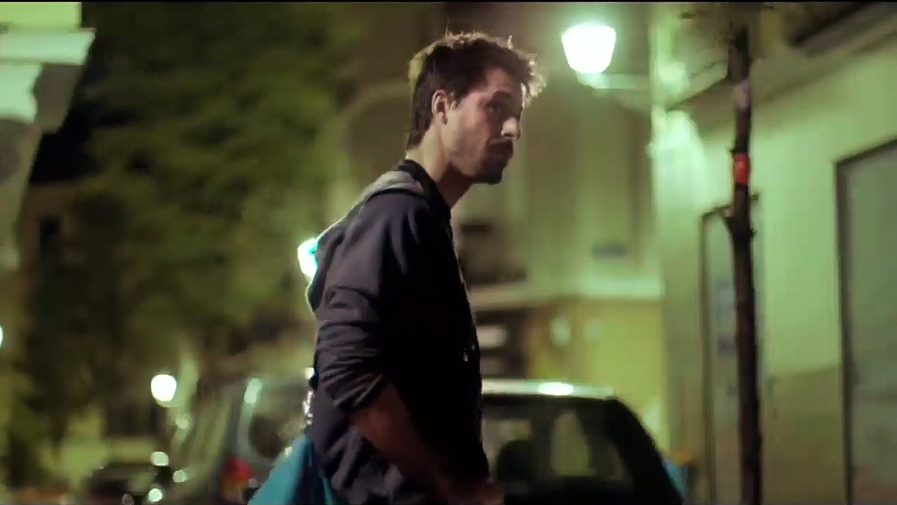 Dioses y perros Tráiler