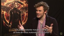 Sam Claflin Interview : Los juegos del hambre: Sinsajo - Parte 1