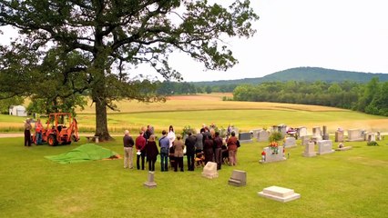 Are You Here Tráiler VO