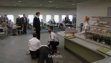 Una paloma se posó en una rama a reflexionar sobre la existencia Tráiler VO